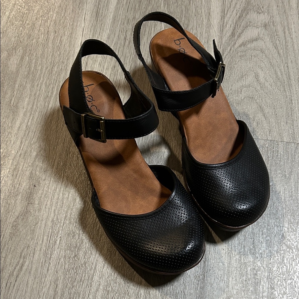 b.o.c. Black Leather Slingback Clog Sandals